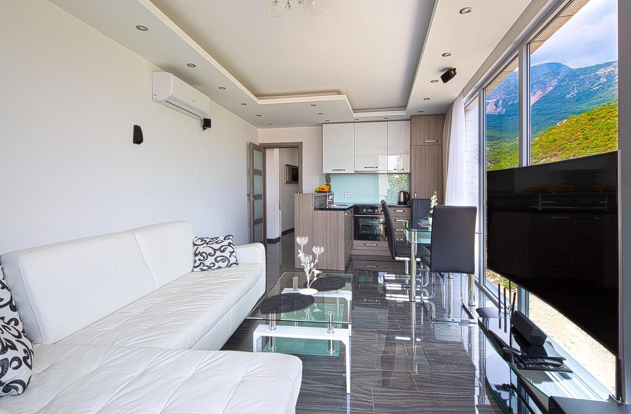 มอนเตลักซ์ อพาร์ตเมนต์ Apartment บุดวา ภายนอก รูปภาพ