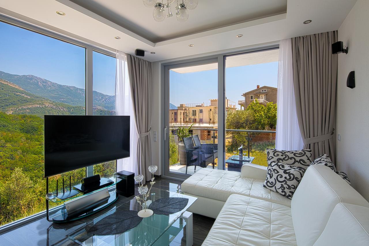 มอนเตลักซ์ อพาร์ตเมนต์ Apartment บุดวา ภายนอก รูปภาพ