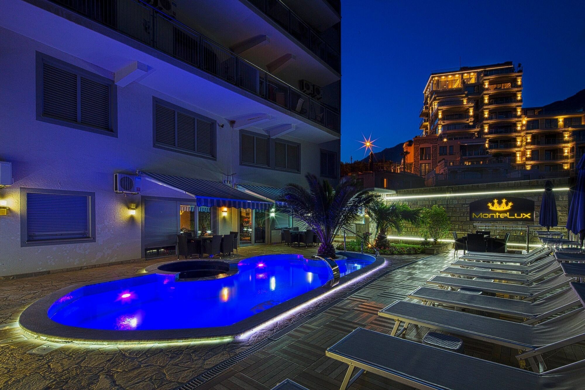 มอนเตลักซ์ อพาร์ตเมนต์ Apartment บุดวา ภายนอก รูปภาพ
